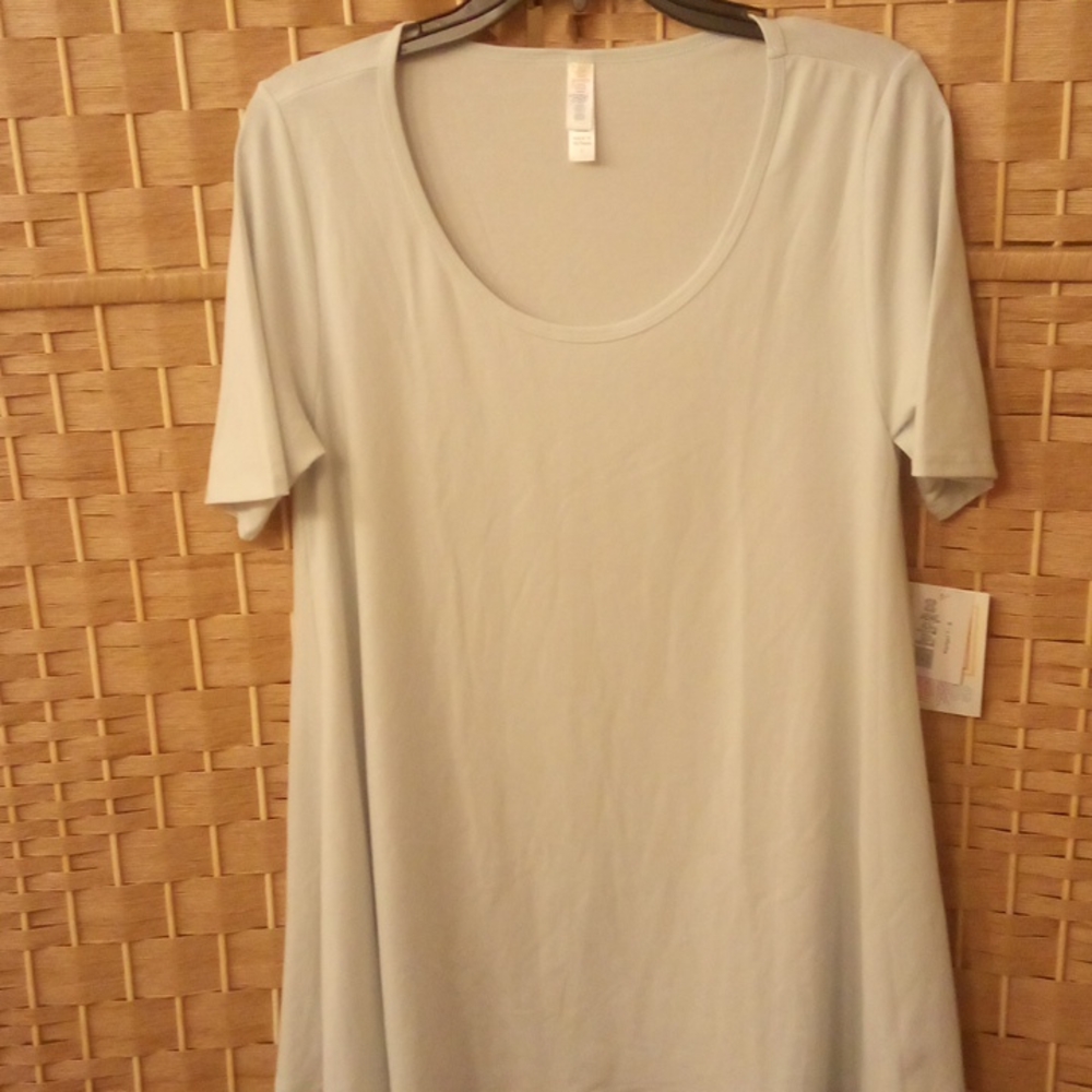 LuLaRoe ladies Tunic